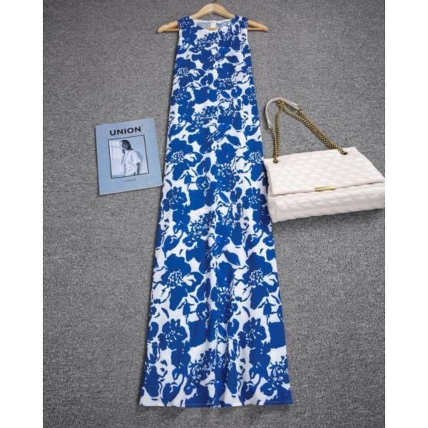 Fresh Print Round Neck Sleeveless Maxi Dress